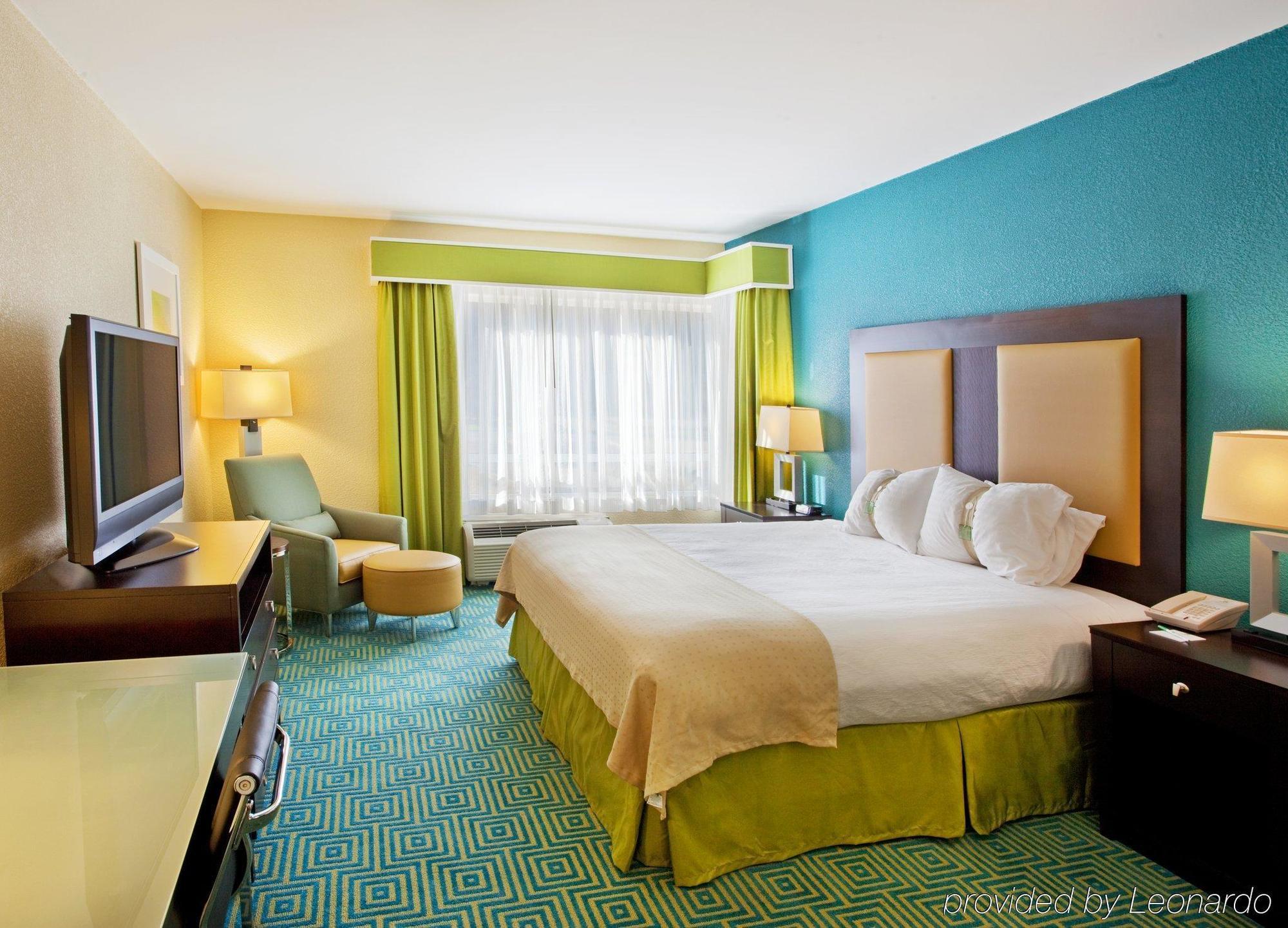 Hilton Garden Inn Dalton Room photo