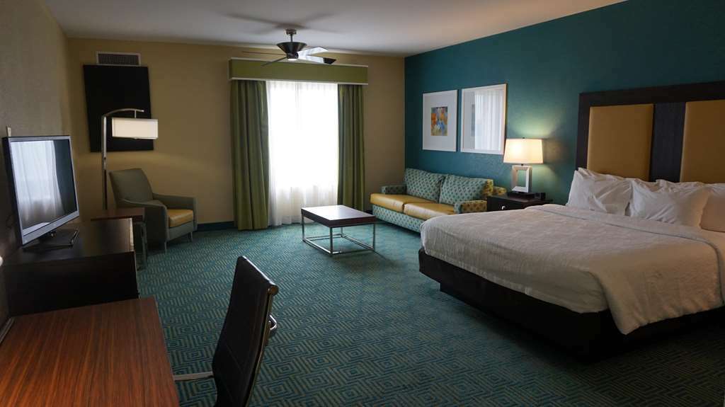 Hilton Garden Inn Dalton Room photo